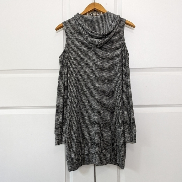 Lulu's Hoodie Dress Women's Medium Heather Gray Just You And Me Cold Shoulder - Picture 6 of 6